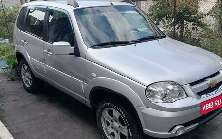 Chevrolet Niva I рестайлинг, 2011 год, 620 000 рублей, 6 фотография