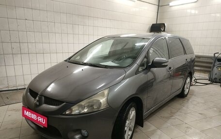 Mitsubishi Grandis, 2008 год, 2 фотография