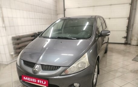 Mitsubishi Grandis, 2008 год, 7 фотография