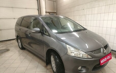 Mitsubishi Grandis, 2008 год, 8 фотография