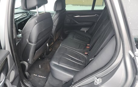 BMW X5, 2017 год, 5 400 000 рублей, 11 фотография