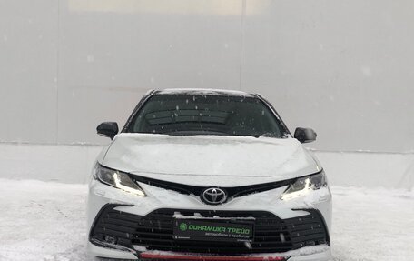 Toyota Camry, 2021 год, 3 470 000 рублей, 2 фотография