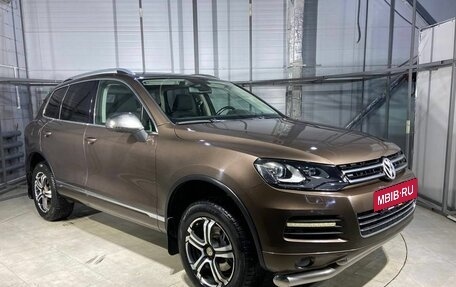 Volkswagen Touareg III, 2011 год, 1 899 000 рублей, 3 фотография