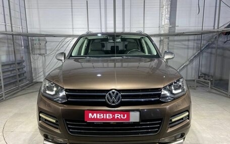 Volkswagen Touareg III, 2011 год, 1 899 000 рублей, 2 фотография