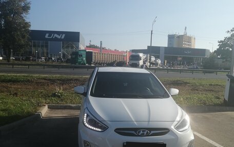 Hyundai Solaris II рестайлинг, 2014 год, 1 170 000 рублей, 4 фотография