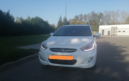 Hyundai Solaris II рестайлинг, 2014 год, 1 170 000 рублей, 5 фотография