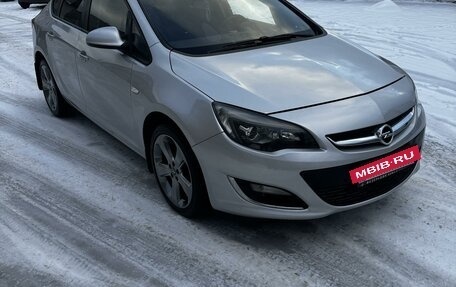 Opel Astra J, 2012 год, 920 000 рублей, 2 фотография