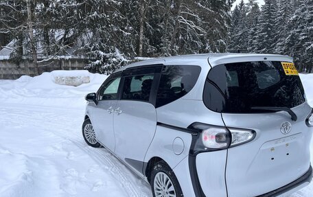 Toyota Sienta II, 2015 год, 1 390 000 рублей, 7 фотография