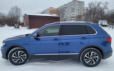 Volkswagen Tiguan II, 2018 год, 2 100 000 рублей, 3 фотография