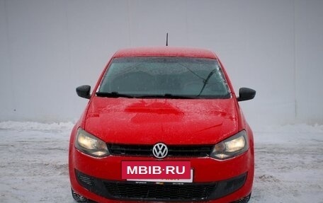 Volkswagen Polo VI (EU Market), 2011 год, 740 000 рублей, 2 фотография