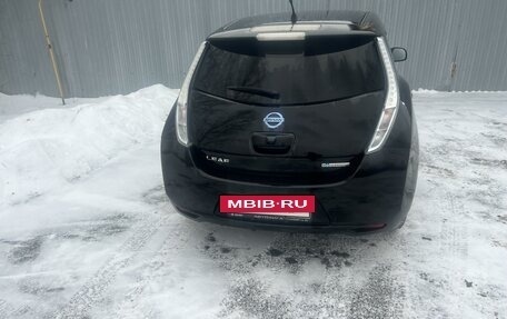 Nissan Leaf I, 2012 год, 740 000 рублей, 2 фотография