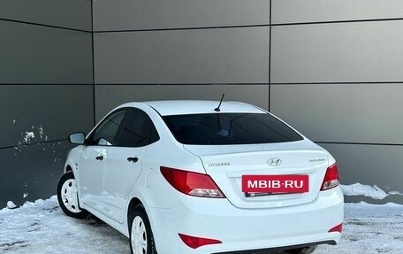 Hyundai Solaris II рестайлинг, 2015 год, 999 000 рублей, 5 фотография