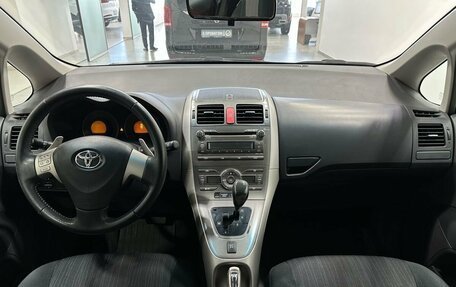 Toyota Auris II, 2008 год, 849 900 рублей, 10 фотография