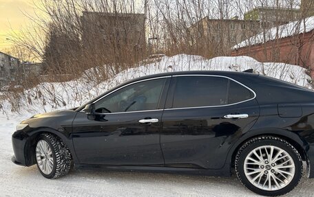 Toyota Camry, 2018 год, 2 650 000 рублей, 6 фотография