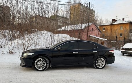 Toyota Camry, 2018 год, 2 650 000 рублей, 3 фотография