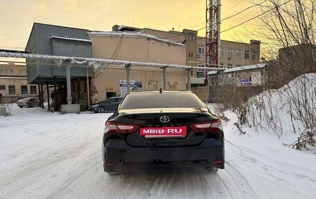 Toyota Camry, 2018 год, 2 650 000 рублей, 4 фотография