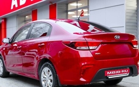 KIA Rio IV, 2018 год, 950 000 рублей, 7 фотография