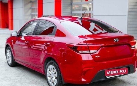 KIA Rio IV, 2018 год, 950 000 рублей, 6 фотография