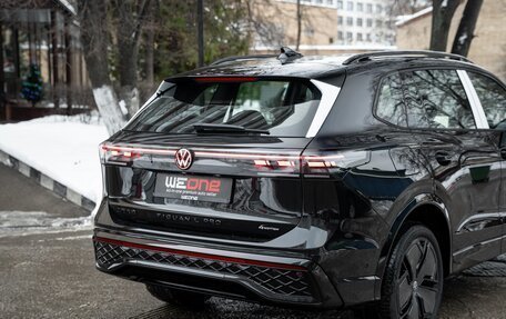 Volkswagen Tiguan, 2024 год, 6 250 000 рублей, 38 фотография