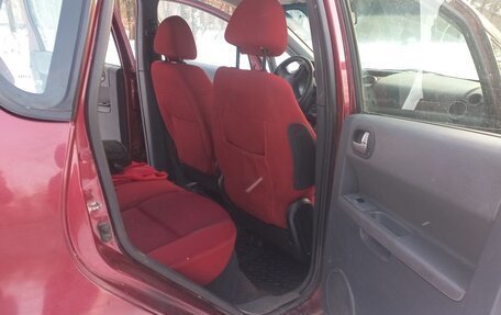 Mitsubishi Colt VI рестайлинг, 2005 год, 310 000 рублей, 10 фотография