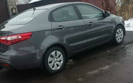 KIA Rio III рестайлинг, 2013 год, 980 000 рублей, 3 фотография