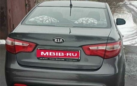 KIA Rio III рестайлинг, 2013 год, 980 000 рублей, 2 фотография