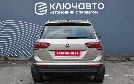 Volkswagen Tiguan II, 2017 год, 2 240 000 рублей, 4 фотография