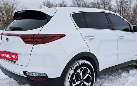 KIA Sportage IV рестайлинг, 2019 год, 2 370 000 рублей, 17 фотография