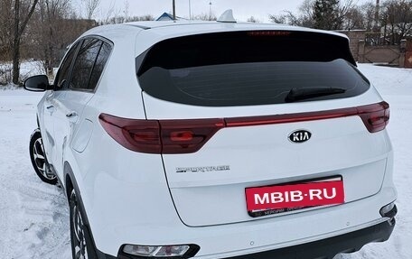 KIA Sportage IV рестайлинг, 2019 год, 2 370 000 рублей, 18 фотография