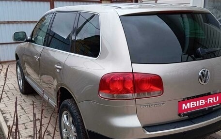 Volkswagen Touareg III, 2004 год, 925 000 рублей, 4 фотография