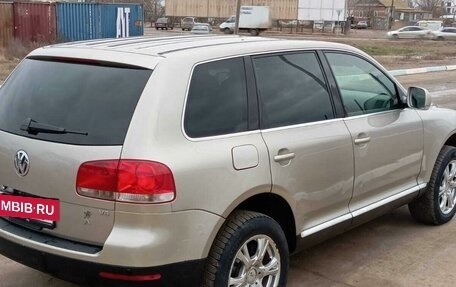 Volkswagen Touareg III, 2004 год, 925 000 рублей, 8 фотография