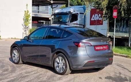 Tesla Model Y I, 2021 год, 7 339 000 рублей, 6 фотография