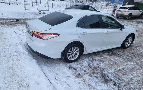 Toyota Camry, 2018 год, 2 400 000 рублей, 6 фотография