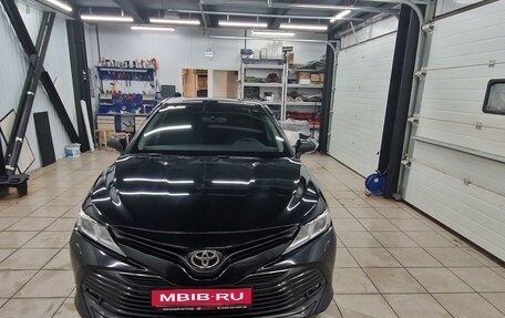 Toyota Camry, 2019 год, 2 800 000 рублей, 1 фотография