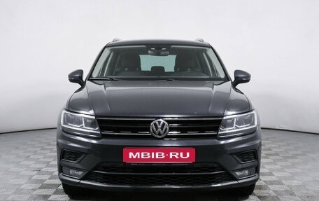 Volkswagen Tiguan II, 2017 год, 2 588 000 рублей, 2 фотография