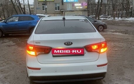 KIA Rio III рестайлинг, 2017 год, 1 019 000 рублей, 2 фотография