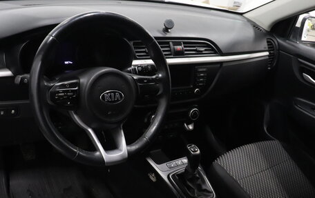 KIA Rio IV, 2017 год, 1 367 000 рублей, 9 фотография