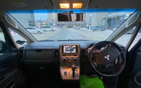 Mitsubishi Delica V, 2013 год, 2 350 000 рублей, 8 фотография