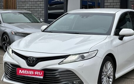 Toyota Camry, 2018 год, 2 950 000 рублей, 1 фотография