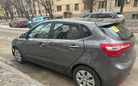 KIA Rio III рестайлинг, 2014 год, 920 000 рублей, 2 фотография