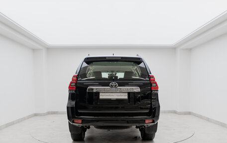 Toyota Land Cruiser Prado 150 рестайлинг 2, 2020 год, 5 630 000 рублей, 6 фотография