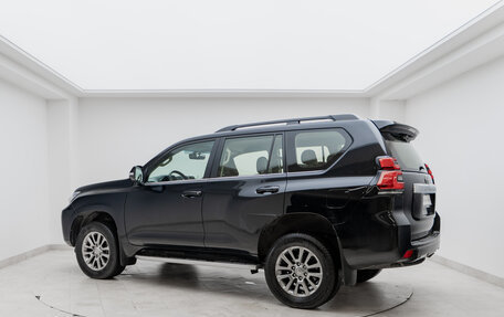 Toyota Land Cruiser Prado 150 рестайлинг 2, 2020 год, 5 630 000 рублей, 7 фотография