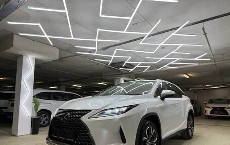 Lexus RX IV рестайлинг, 2022 год, 7 900 000 рублей, 1 фотография