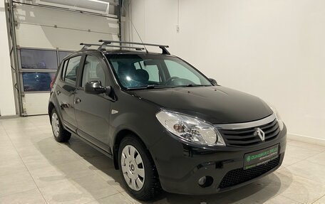 Renault Sandero I, 2010 год, 650 000 рублей, 3 фотография