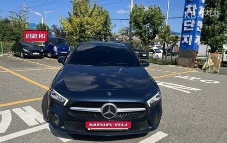 Mercedes-Benz A-Класс, 2021 год, 2 800 000 рублей, 2 фотография