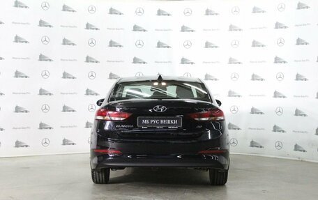 Hyundai Elantra VI рестайлинг, 2018 год, 1 675 000 рублей, 10 фотография