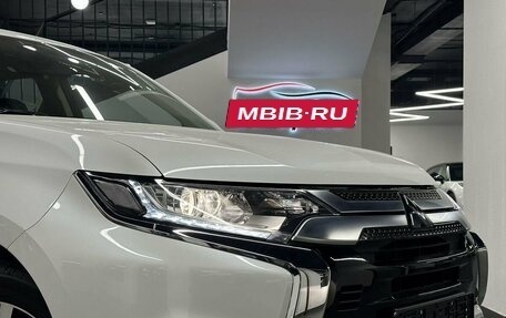 Mitsubishi Outlander III рестайлинг 3, 2022 год, 3 149 000 рублей, 5 фотография