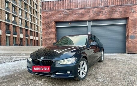 BMW 3 серия, 2014 год, 2 200 000 рублей, 3 фотография