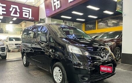 Nissan NV200, 2010 год, 1 550 000 рублей, 3 фотография