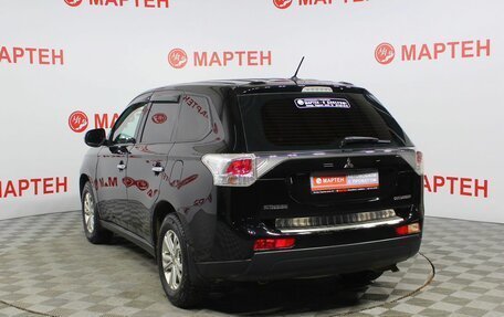 Mitsubishi Outlander III рестайлинг 3, 2014 год, 1 469 000 рублей, 7 фотография